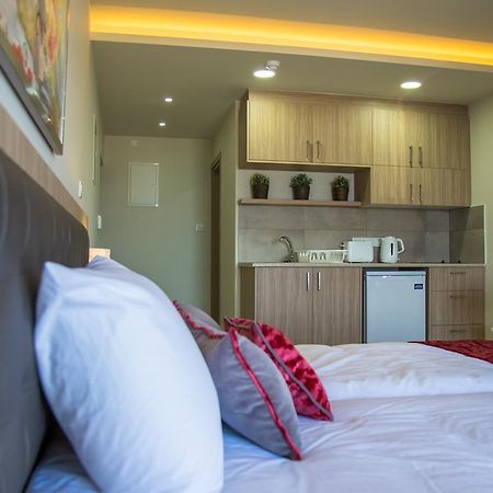 Zodiac Hotel Apartments Larnaca Zewnętrze zdjęcie